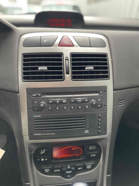 PEUGEOT 307 2004