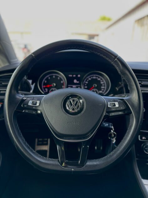 VOLKSWAGEN GOLF 2017