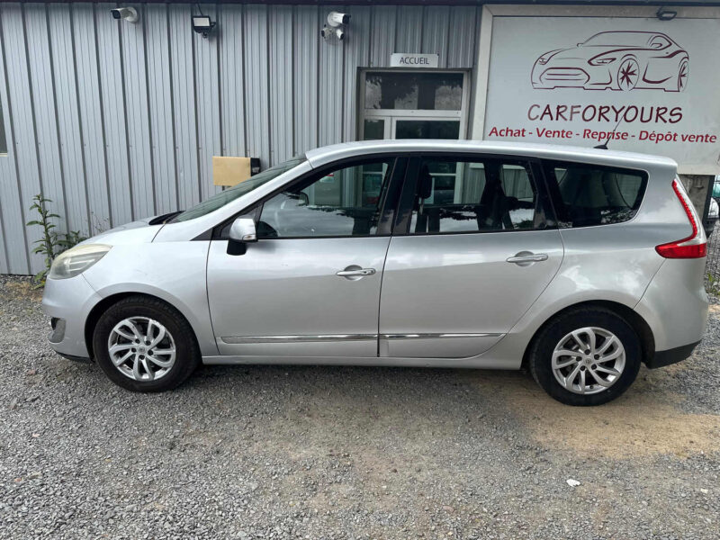 RENAULT MEGANE SCENIC 2012