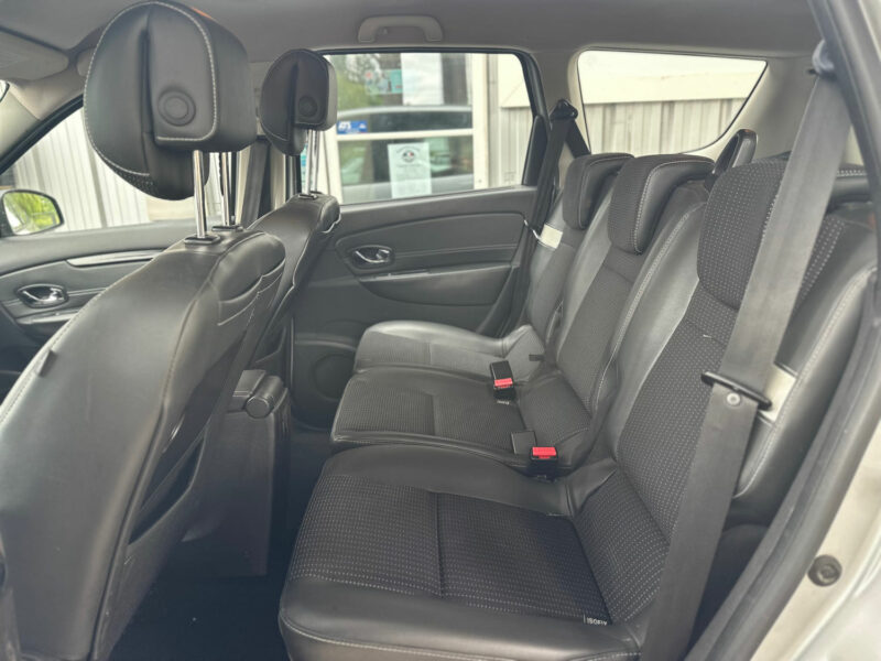 RENAULT MEGANE SCENIC 2012