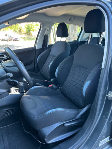 PEUGEOT 208 2013