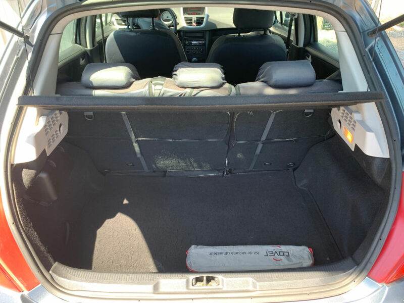 PEUGEOT 207 2006