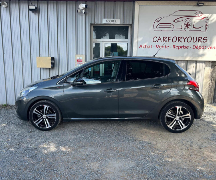 PEUGEOT 208 2017