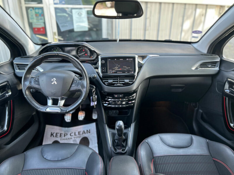 PEUGEOT 208 2017