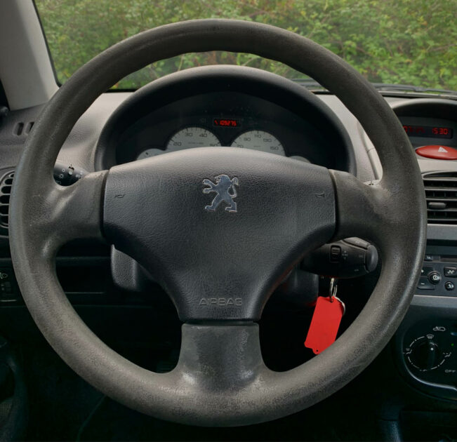 PEUGEOT 206 2004