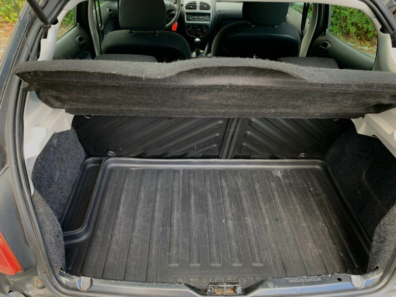 PEUGEOT 206 2004