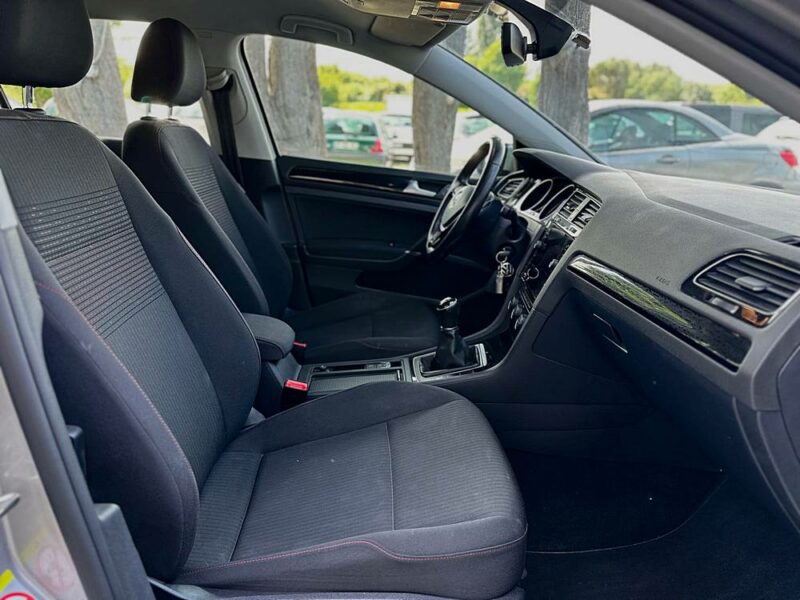 VOLKSWAGEN GOLF 2017